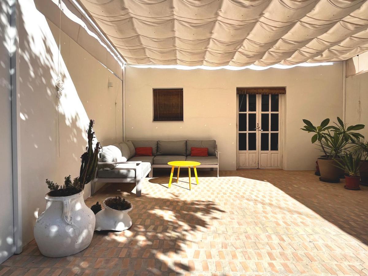 Design & Art, Patio With Orange Tree, Near Seville Carrion de Los Cespedes Exterior photo